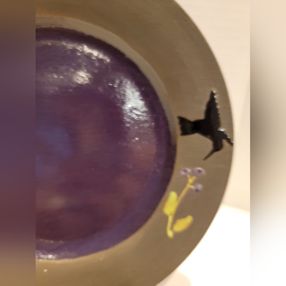 Boot Hill Pottery 8" Salad Plate w/ Hummingbird and Berry motif . Pre-owned - Picture 3 of 8